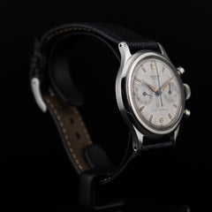 Universal Geneve « Uni - Compax » - Réf 22296