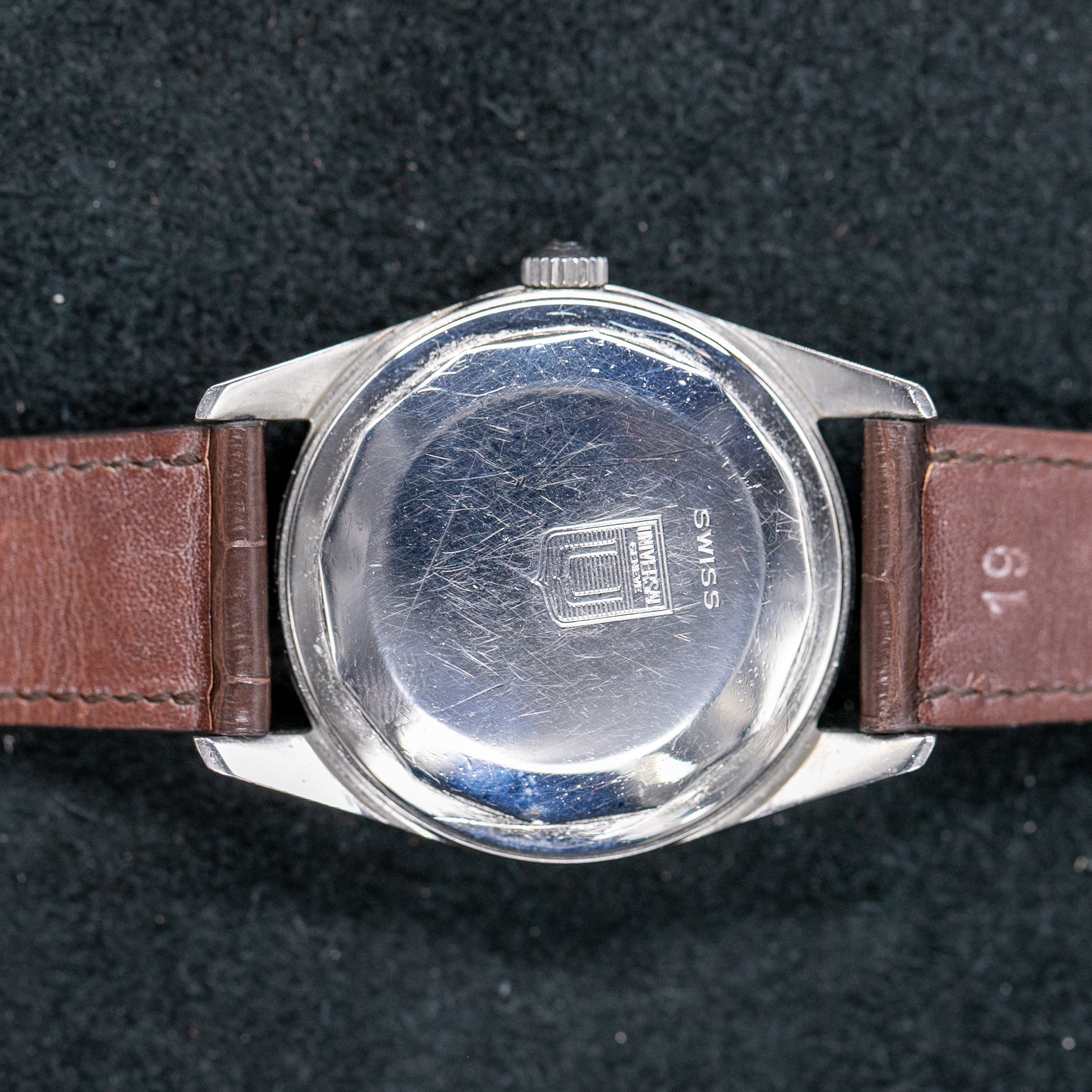 Universal Genève Polerouter "Big Lume" - L'Atelier du Temps