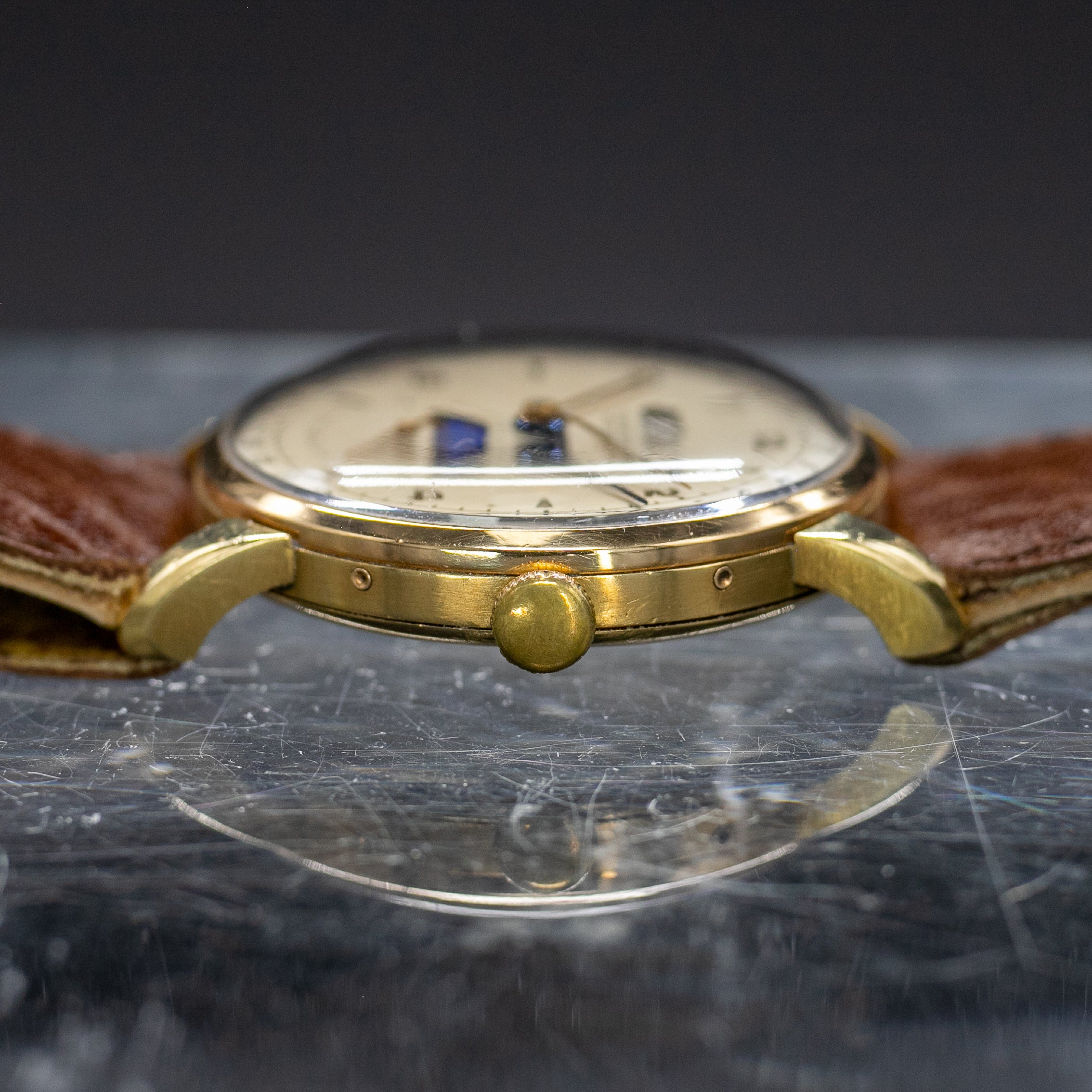 Ulysse Nardin Quantième Annuel Phase de Lune en Or Jaune - L'Atelier du Temps