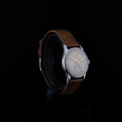 Omega «Tuxedo Petite Seconde» (1944)