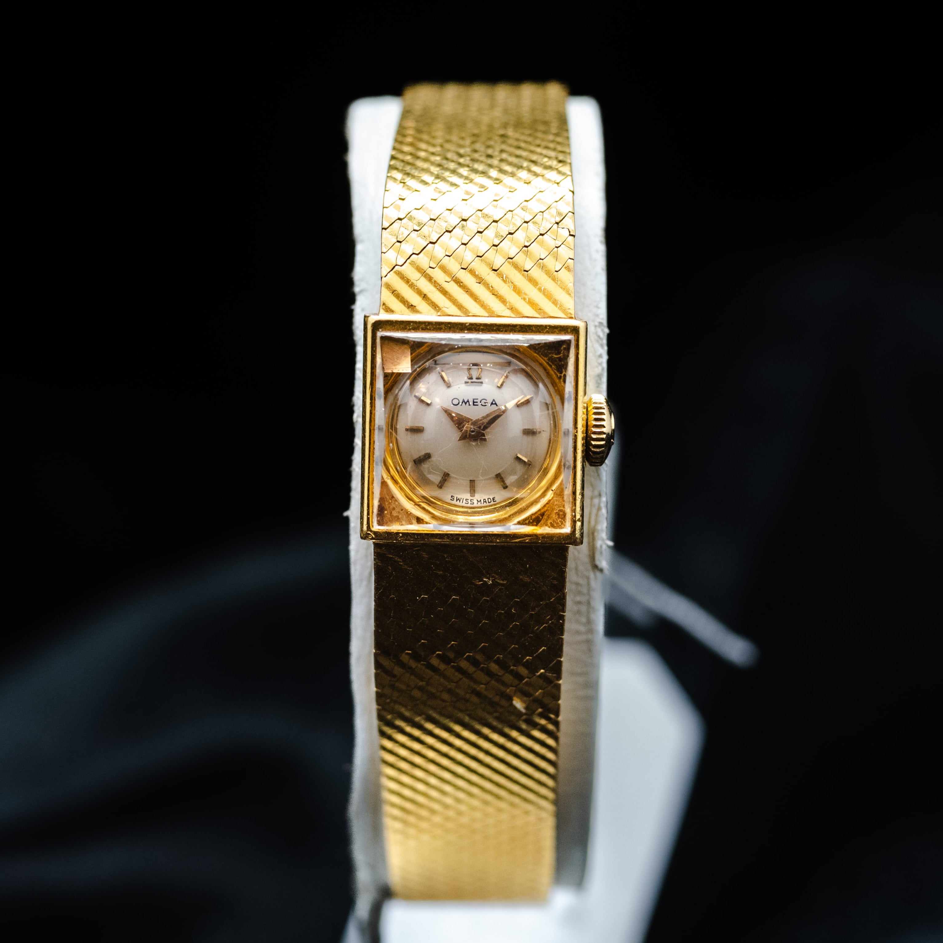 Omega Carré Lady Or Jaune - L'Atelier du Temps