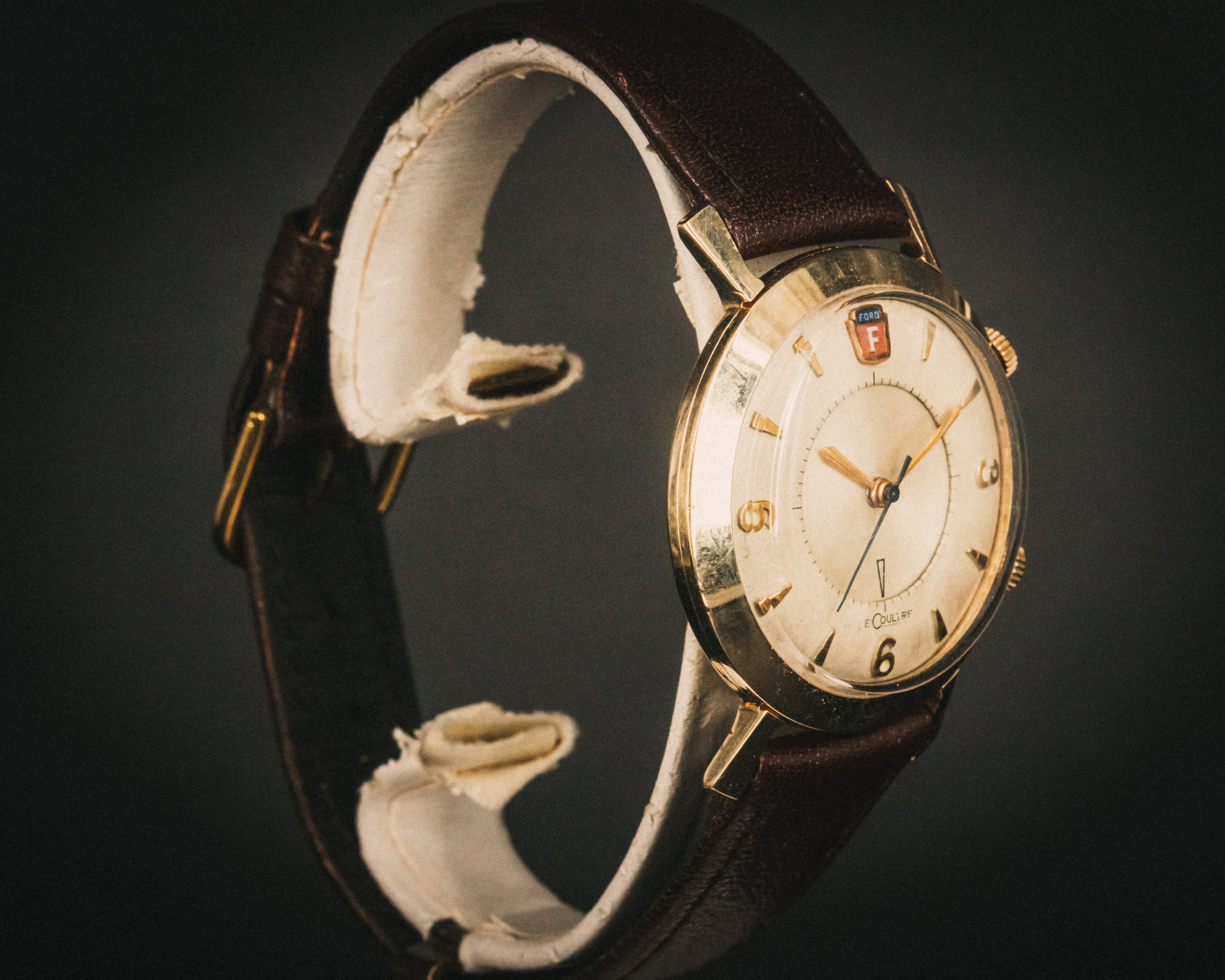 Lecoultre Memovox Ford - L'Atelier du Temps