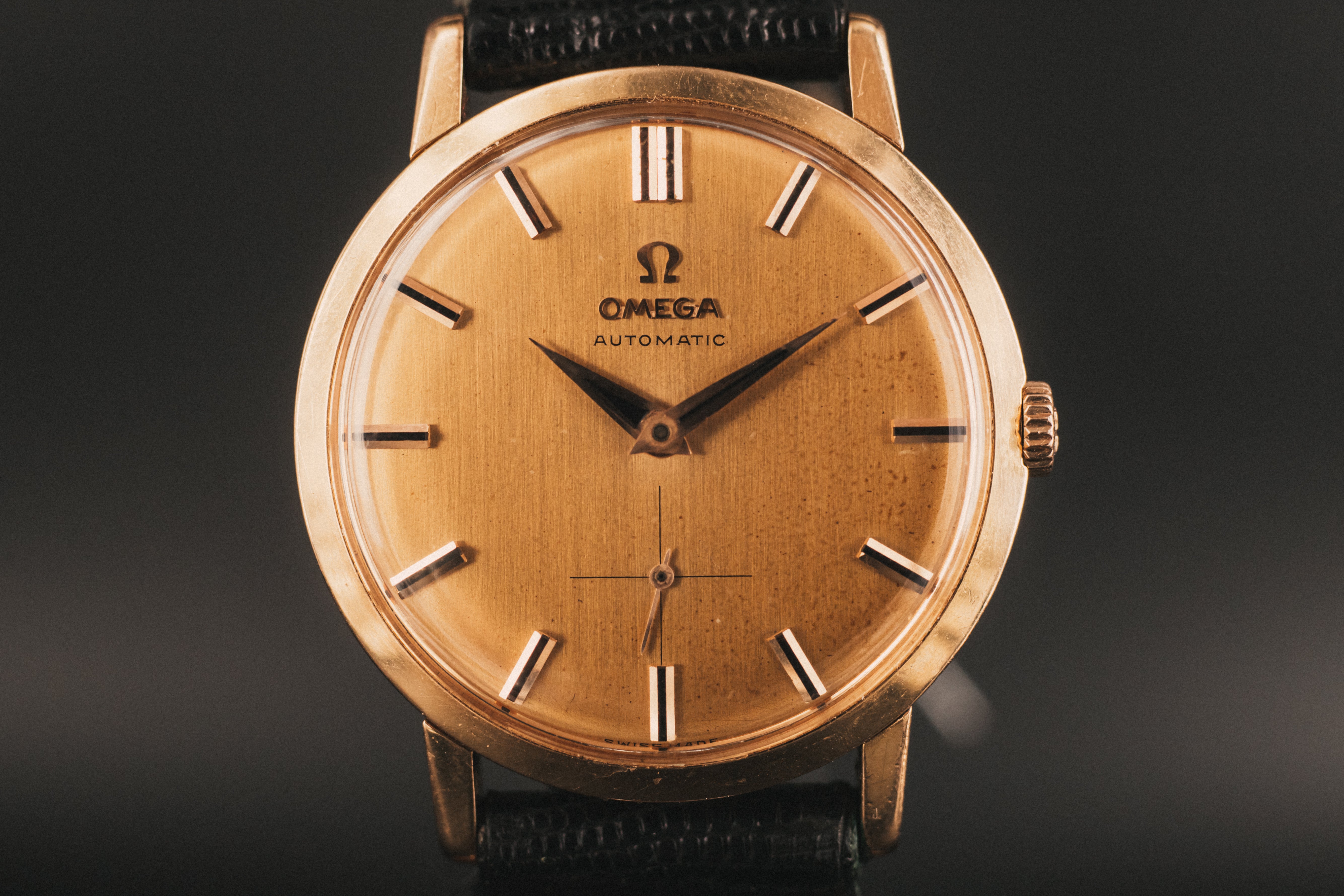 Omega Petite seconde & Index Onyx - L'Atelier du Temps