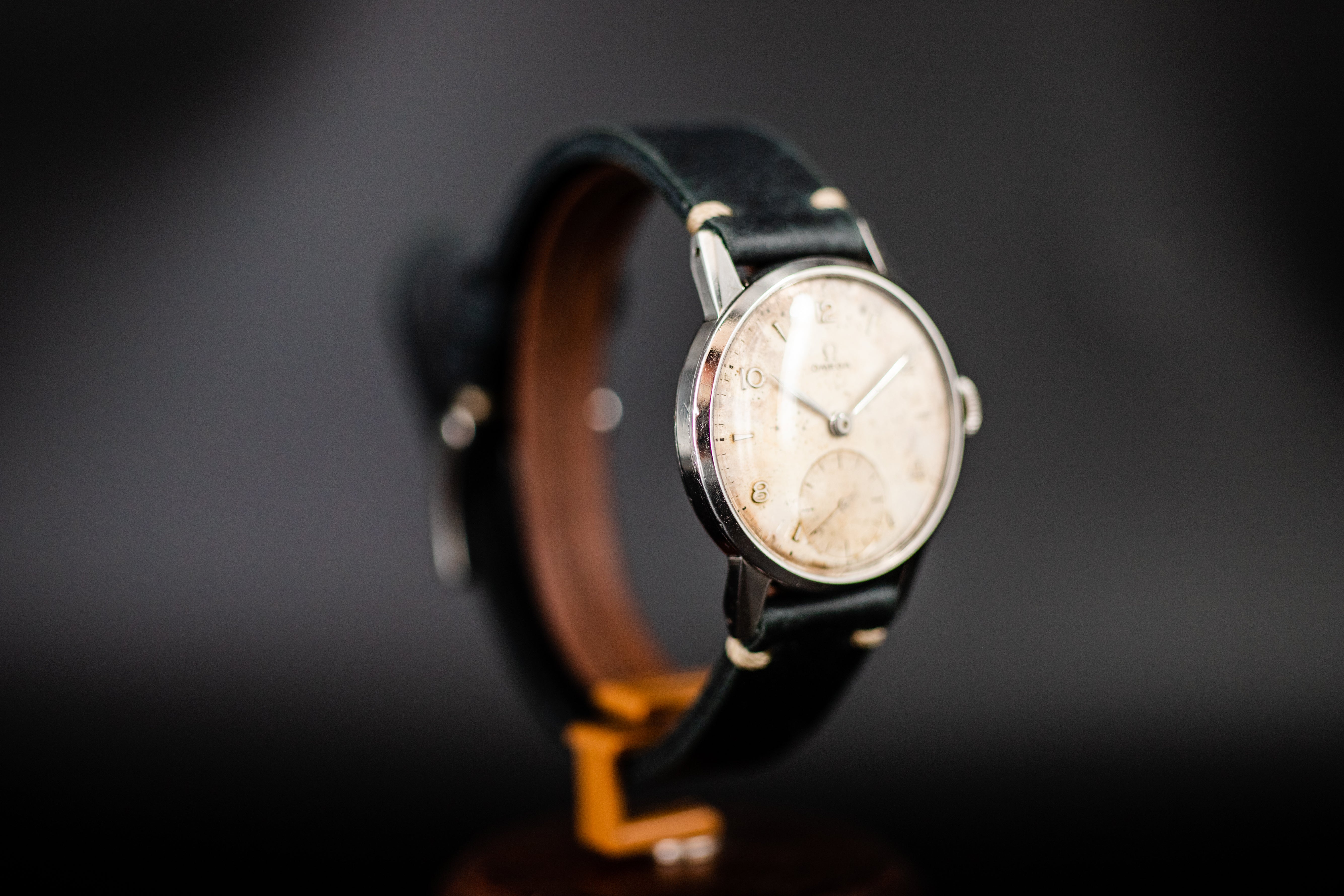 Omega Calatrava - Petite Seconde - L'Atelier du Temps