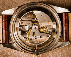 Universal Genève Polerouter Bumper Gold Cape - L'Atelier du Temps