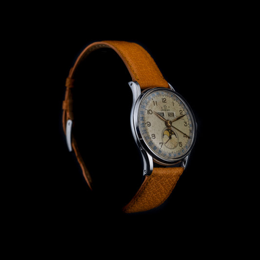 Omega Cosmic «Triple Date» (1944)