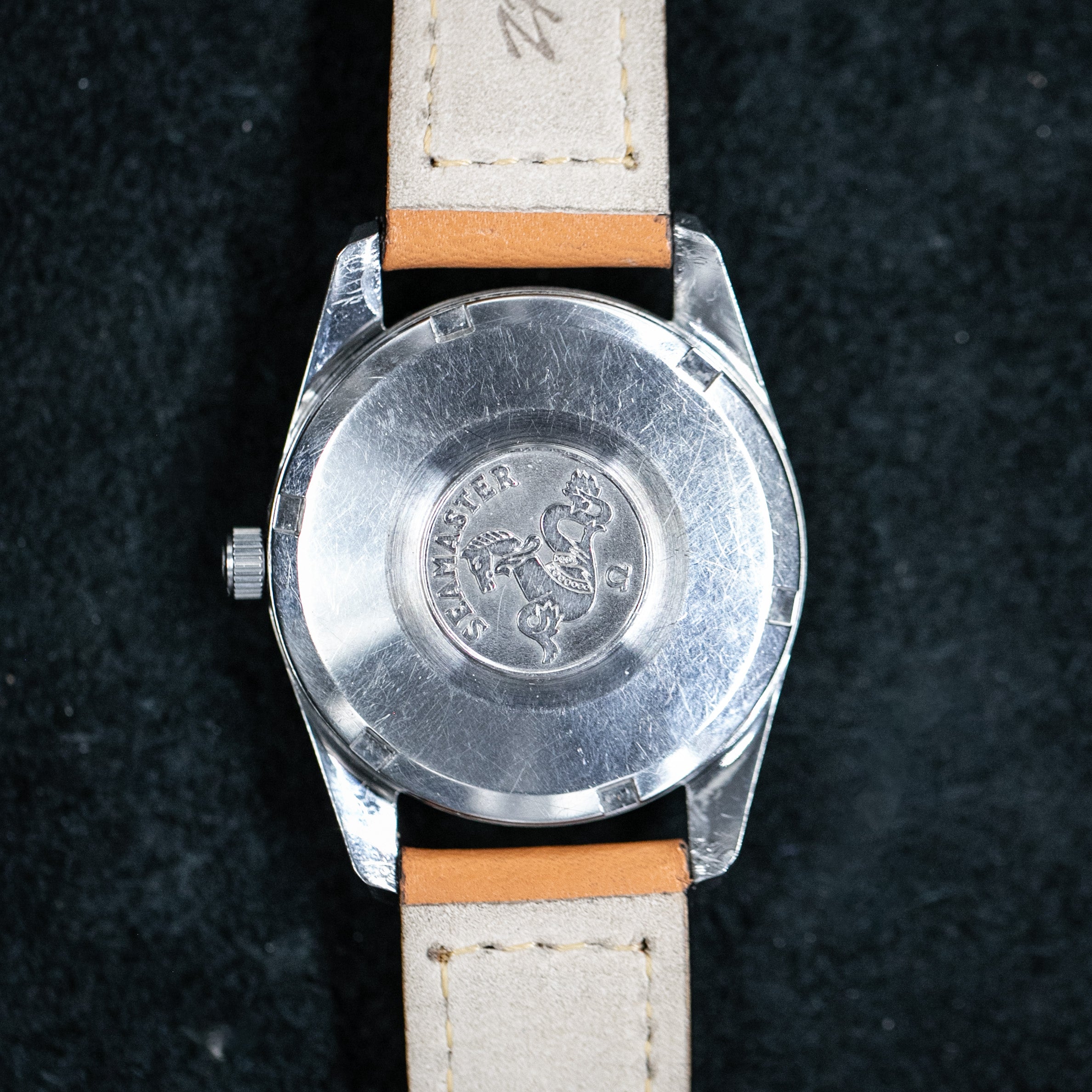Omega seamaster date - L'Atelier du Temps