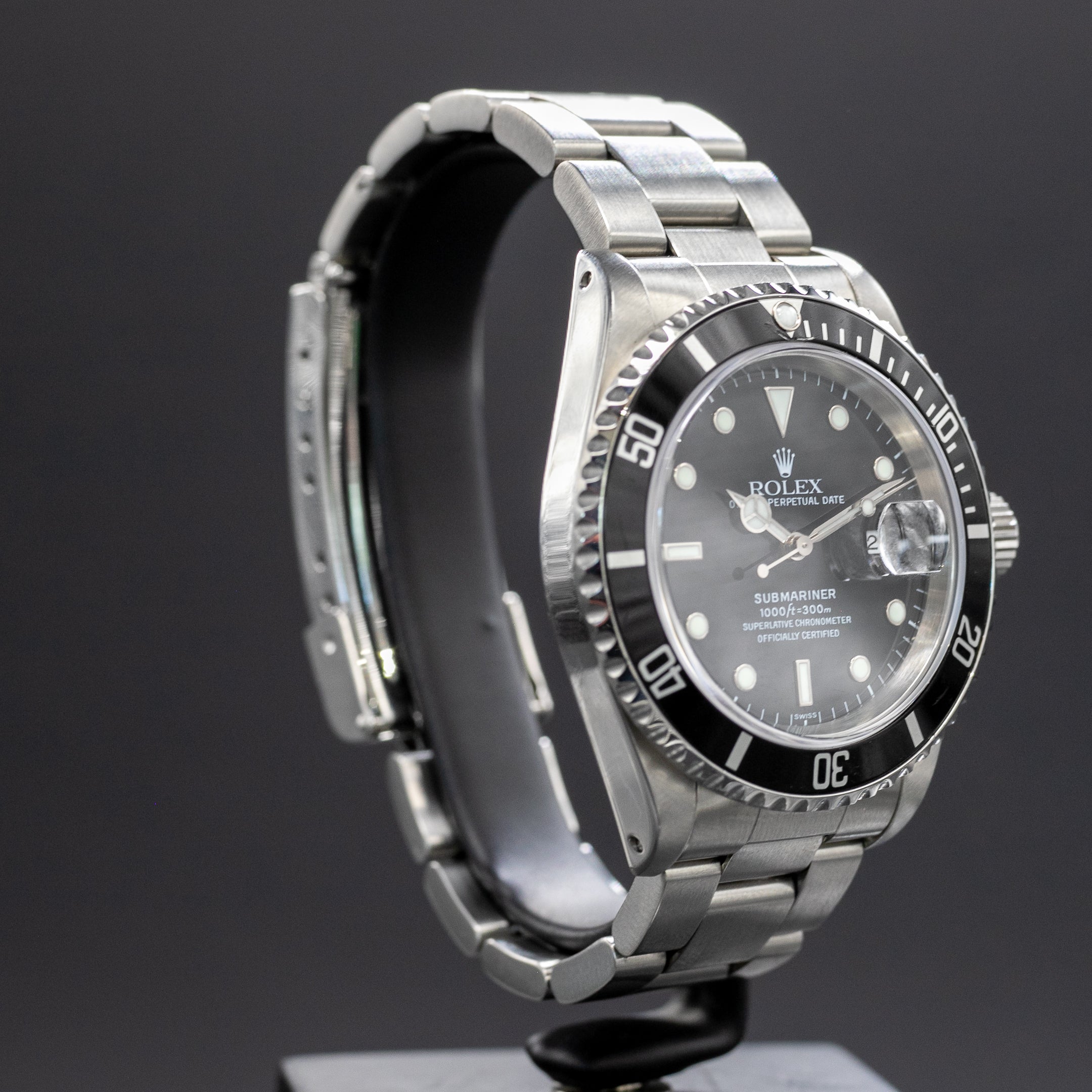 Rolex Submariner Date 16610 "Swiss Only" - L'Atelier du Temps