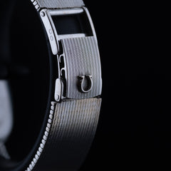 Omega De Ville «Pillow» (1966)