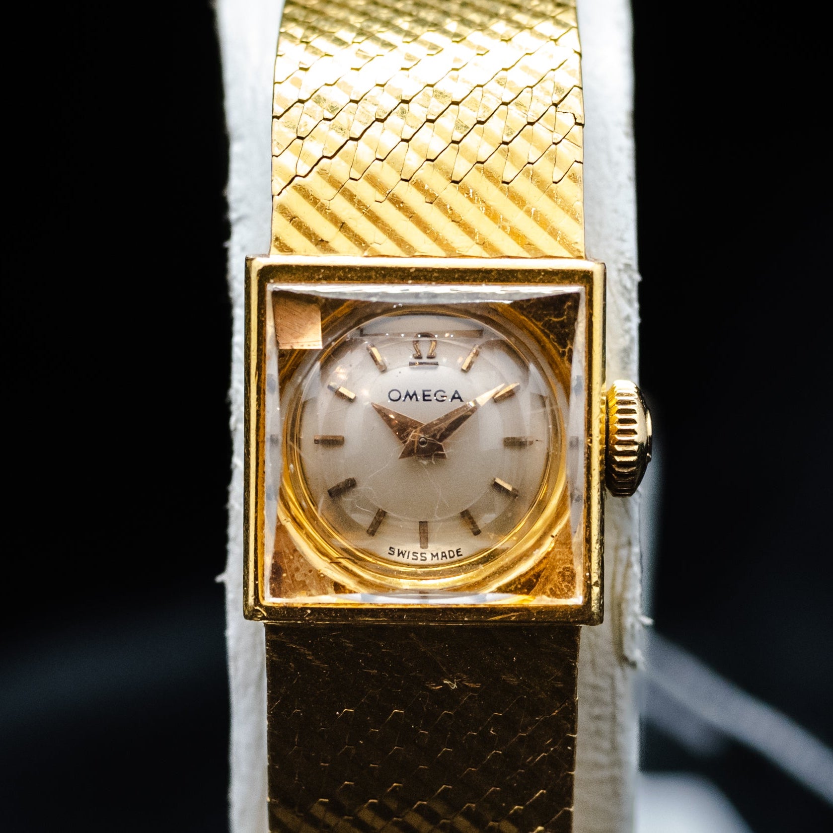 Omega Carré Lady Or Jaune - L'Atelier du Temps