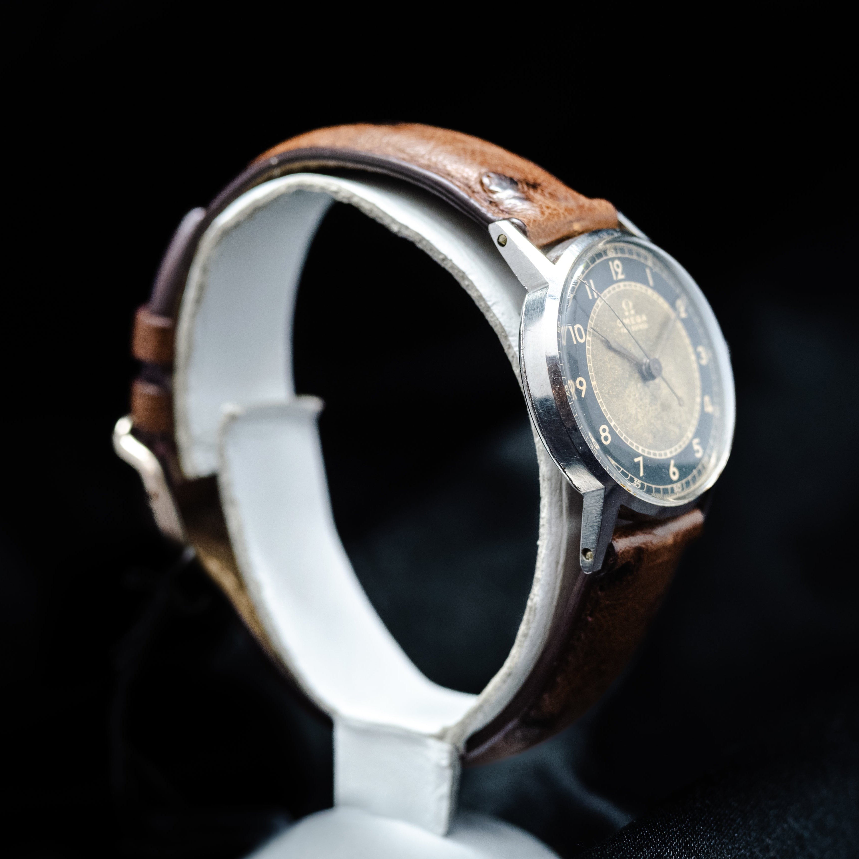 Omega tuxedo - L'Atelier du Temps