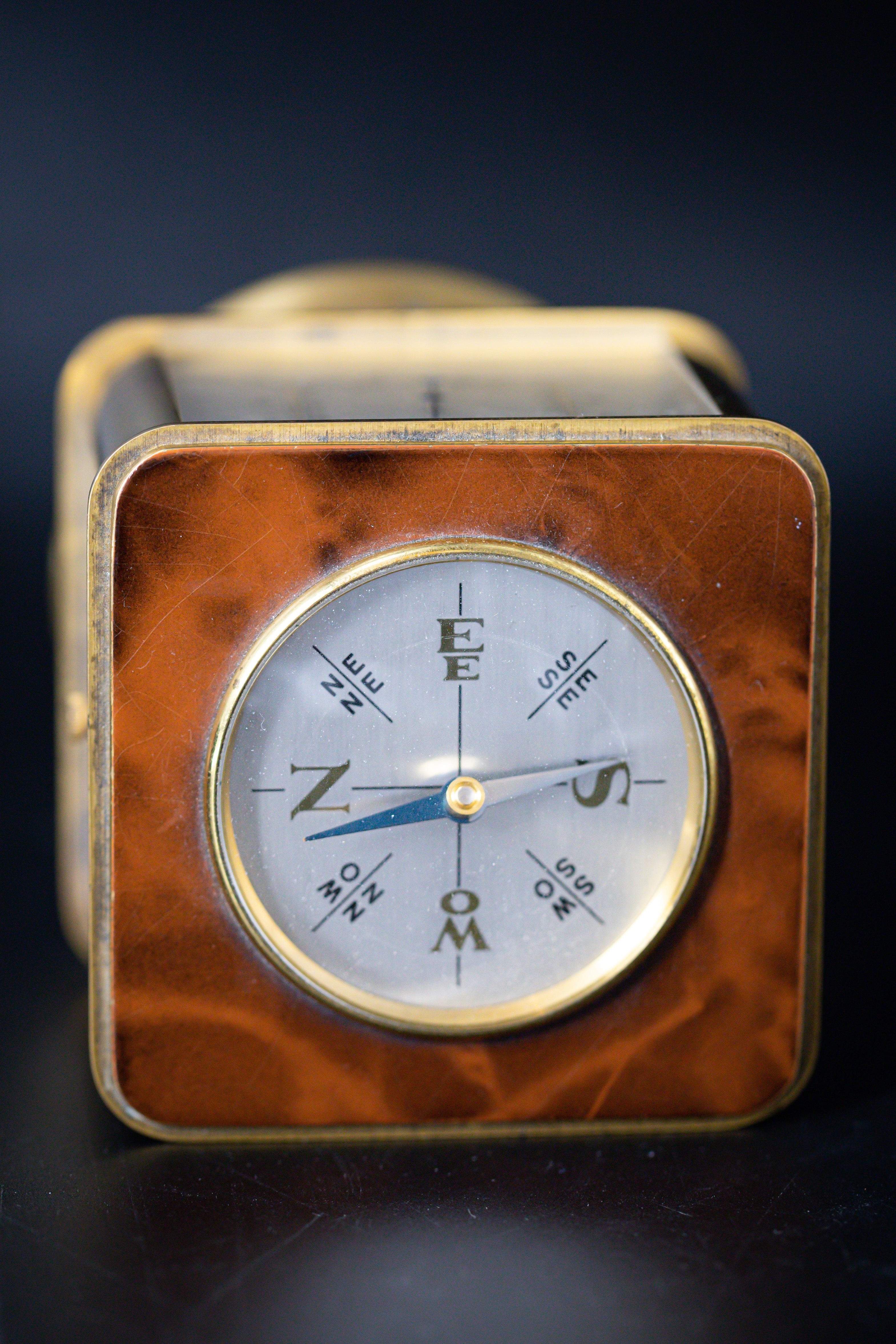 Pendulette Angélus Météo Plaqué Or et Marquéterie - L'Atelier du Temps