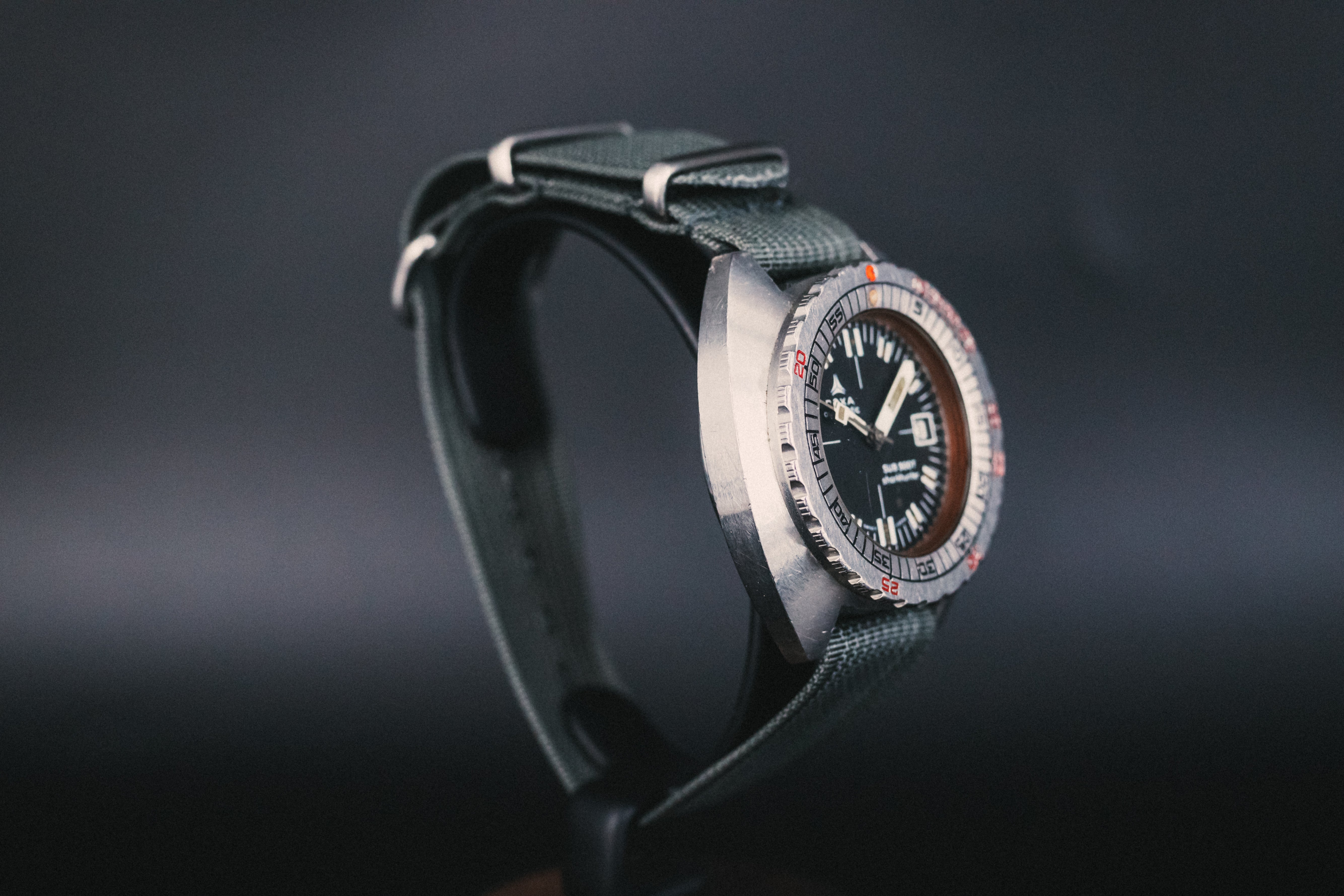 Doxa Sharkhunter Sub 300T - L'Atelier du Temps