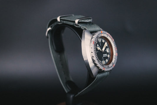 Doxa Sharkhunter Sub 300T - L'Atelier du Temps