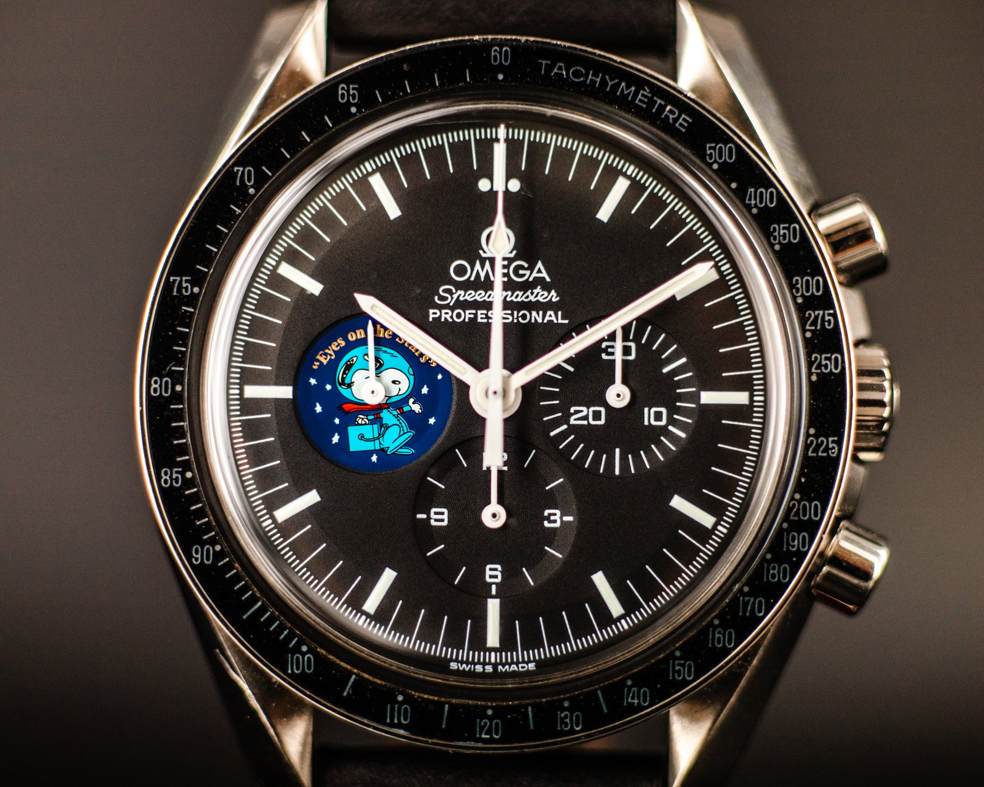 Omega Speedmaster Snoopy 35785100 - L'Atelier du Temps