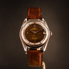 Universal Genève Polerouter Date - L'Atelier du Temps