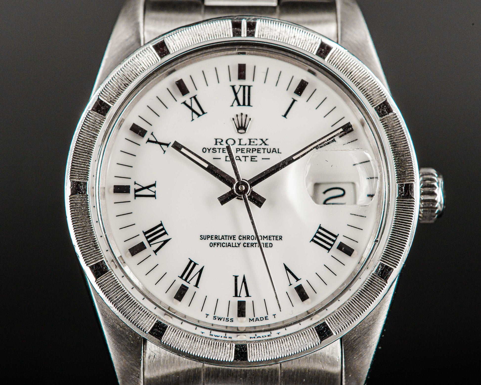 Rolex Oyster Perpetual Date - index Chiffres Romains - Réf. 15000 - L'Atelier du Temps