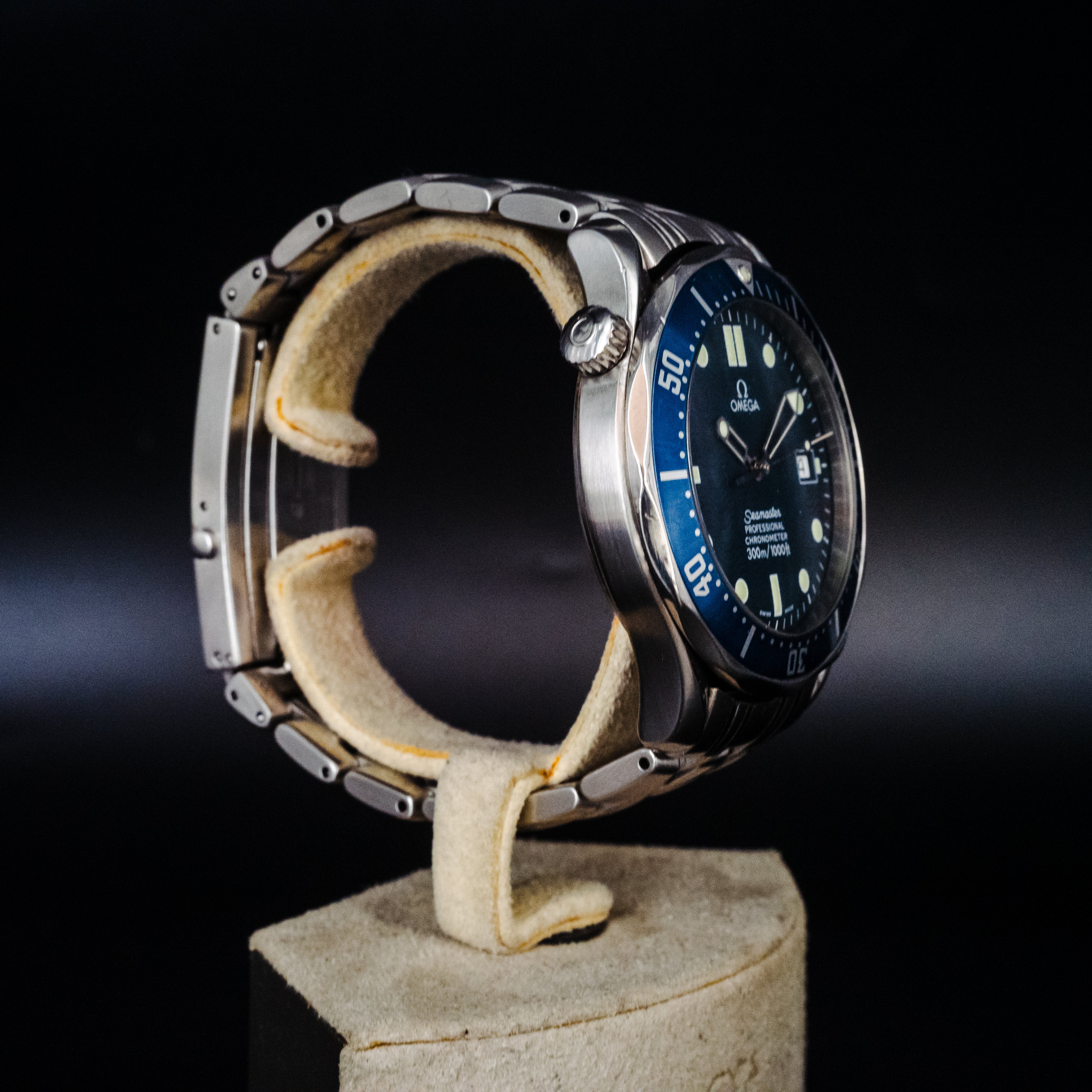 Oméga Seamaster 300 "James Bond" - L'Atelier du Temps